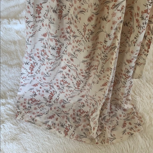 SHEIN Floral wrap dress with flutter sleeve - Picture 2 of 10